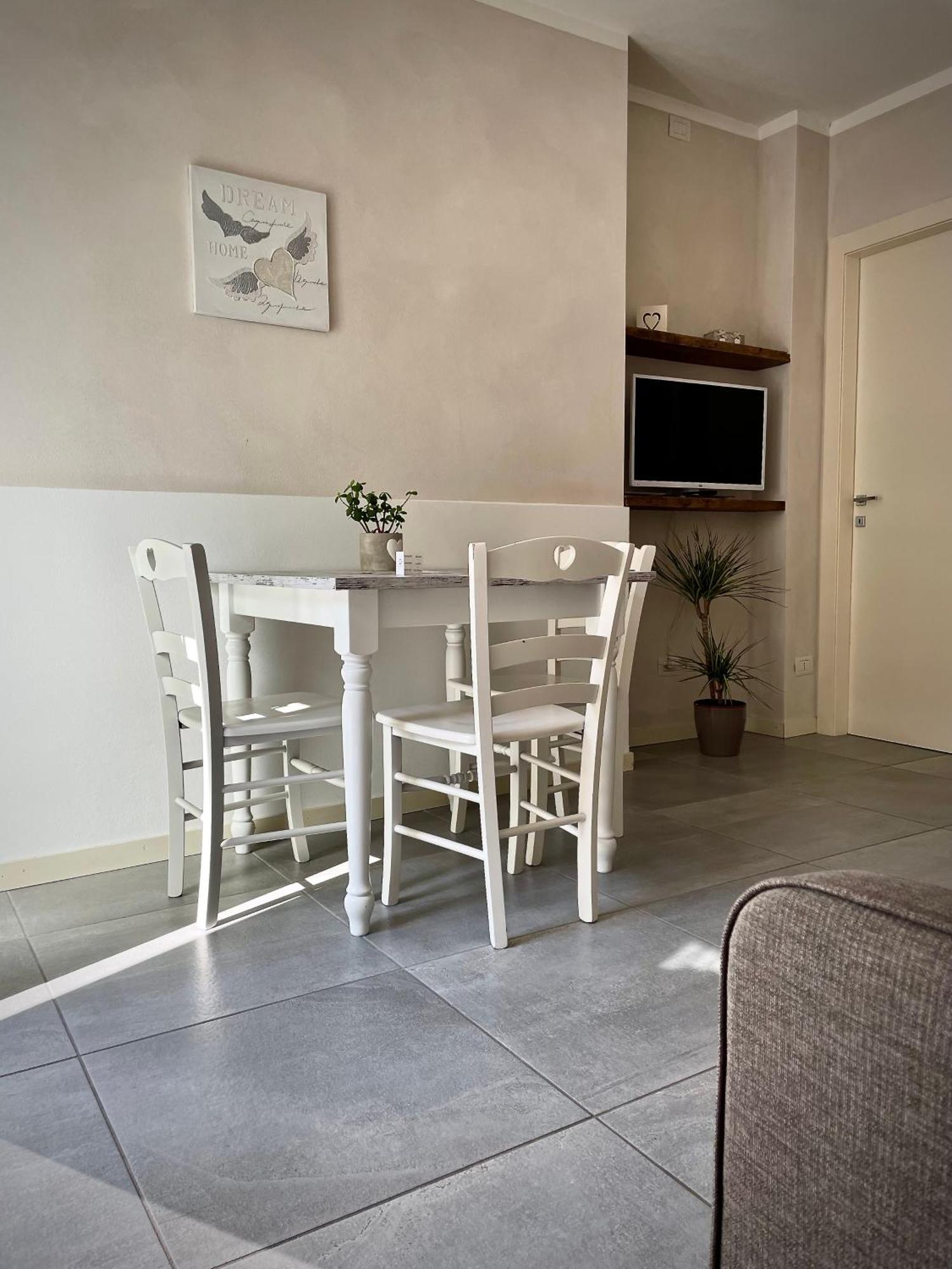 Villa Fontanelle Gardapartments Polpenazze del Garda Dış mekan fotoğraf