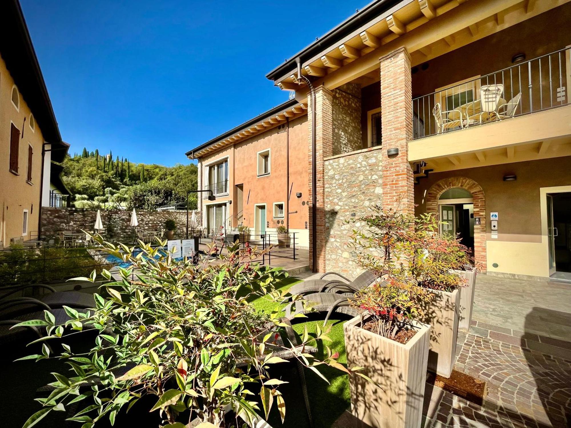Villa Fontanelle Gardapartments Polpenazze del Garda Dış mekan fotoğraf
